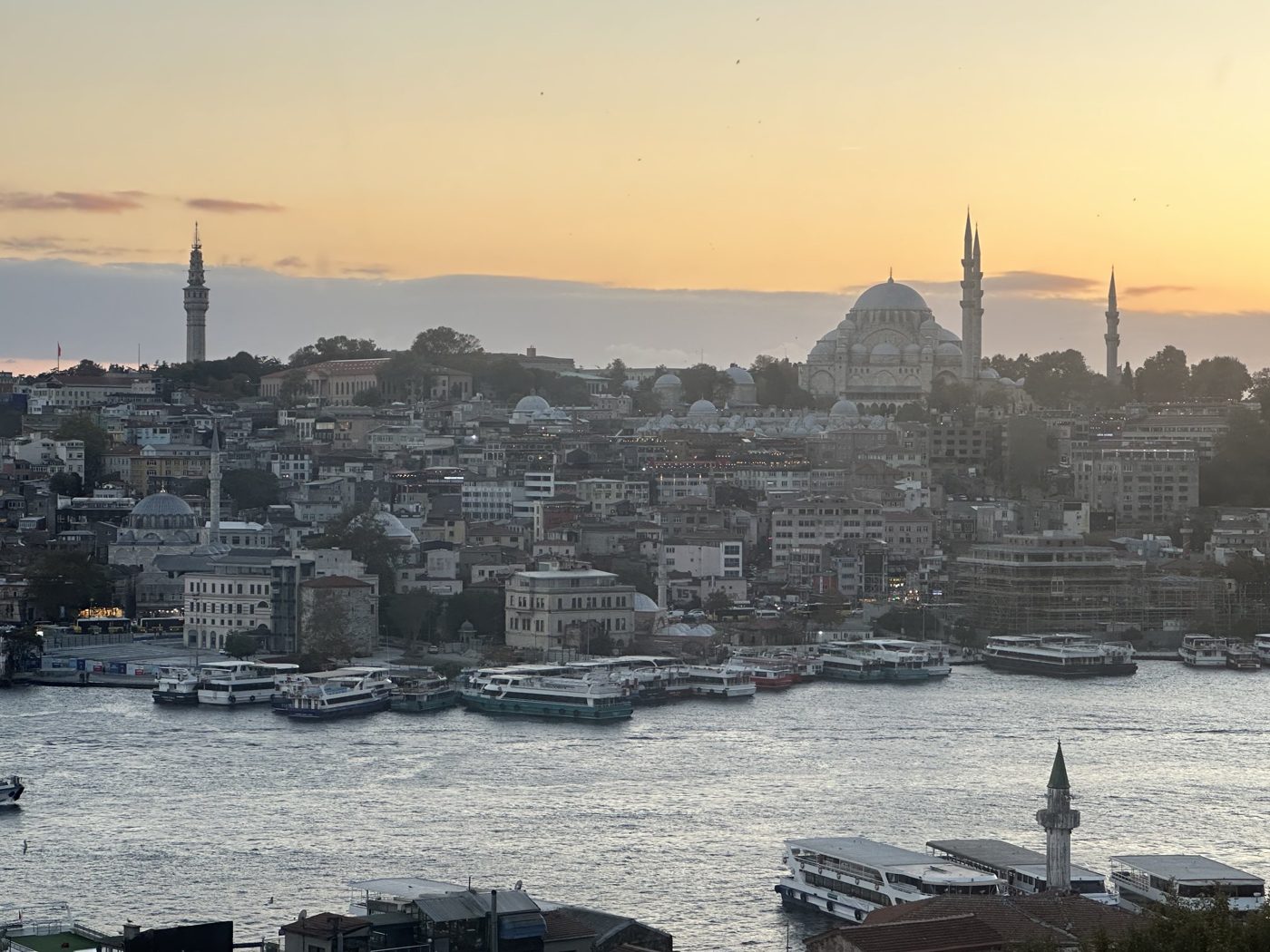 Skyline de Istambul visto do lado asiático